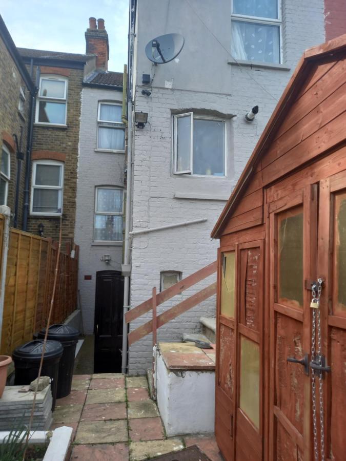 Alistair Lodge Chatham  Exterior foto